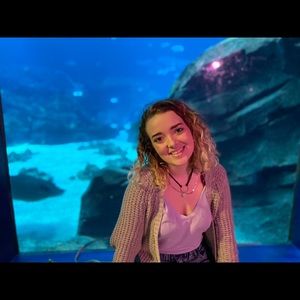 Meet your Posher, Brooke